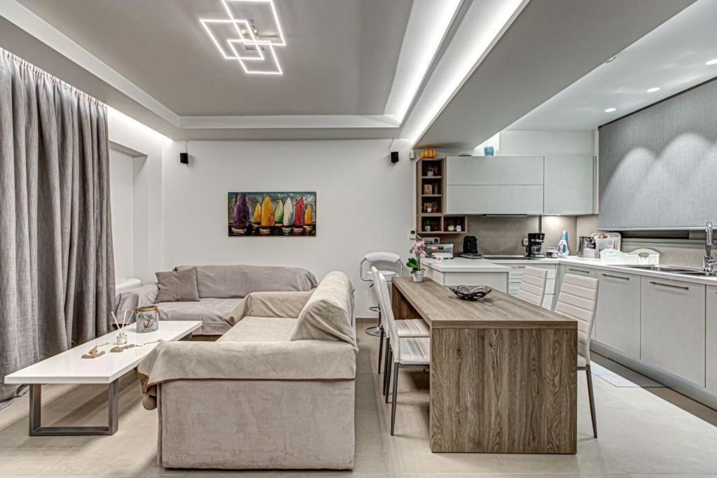 Deluxe & Modern Apartment In Athén Kültér fotó