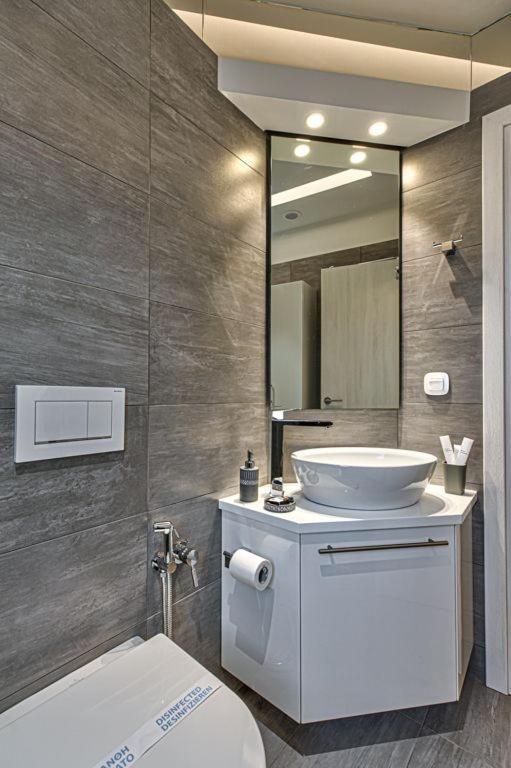 Deluxe & Modern Apartment In Athén Kültér fotó