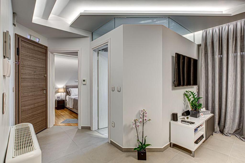 Deluxe & Modern Apartment In Athén Kültér fotó